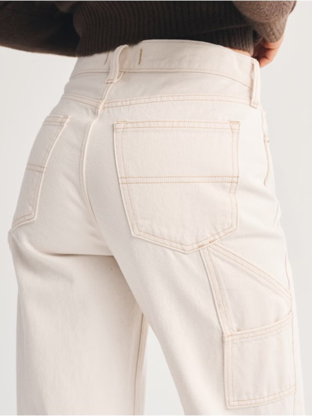 Abercrombie & Fitch Mid Rise Slouchy Jean